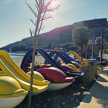 Apartment Noemi With A Direct Beach View Rabac Esterno foto
