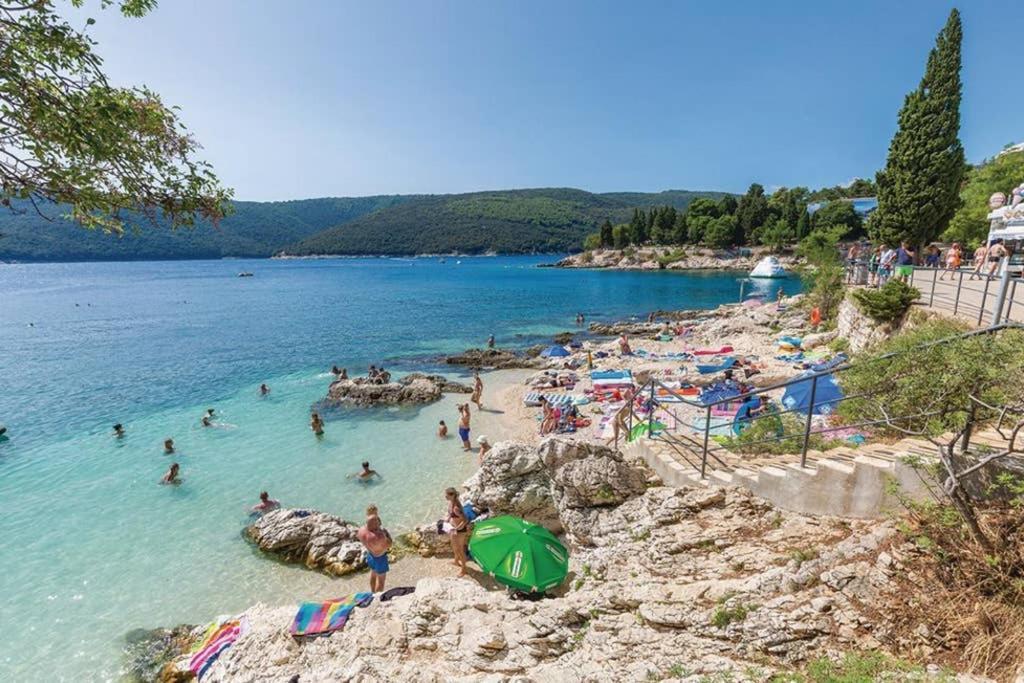 Apartment Noemi With A Direct Beach View Rabac Esterno foto